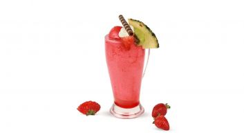  Strawberry milkshake