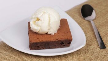 Brownies With Ice Cream