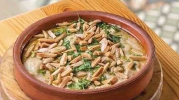 Fatteh With Oil And Nuts