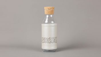 Mix & Match - Calligraphy Carafe with Stopper
